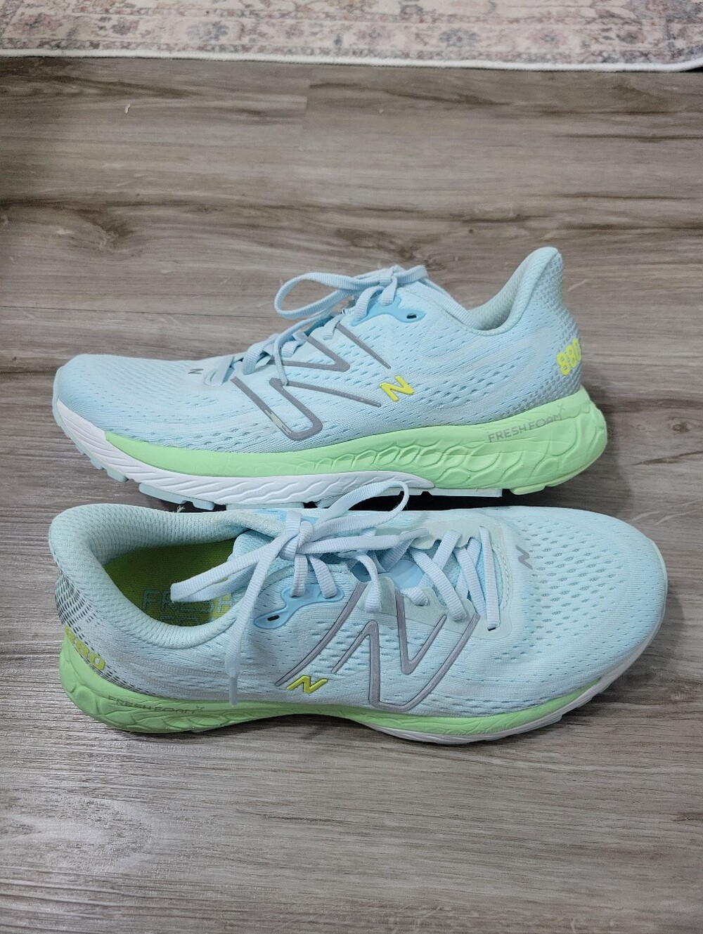 New Balance Women's Fresh Foam X 880v13 Size 9.5